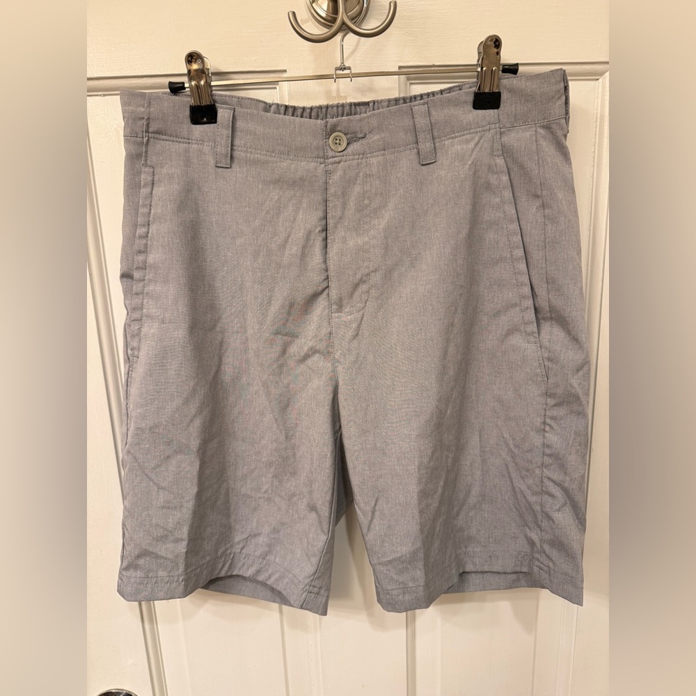 ◽️Nicklaus Gray Men's Shorts in Excellent Used Condition, Size 30 ◽️